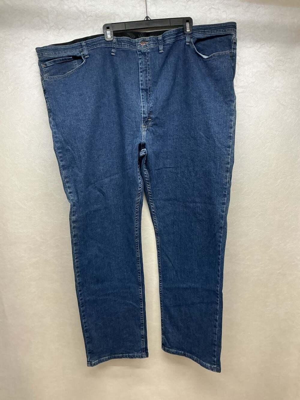 Wrangler Authentics Jeans Comfort Waist Relaxed Fit Size 54x30 Blue Denim